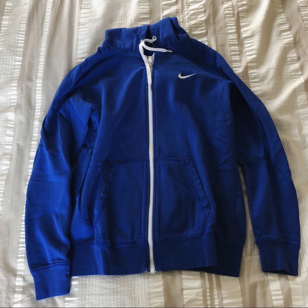 nike zip up sweatshirt